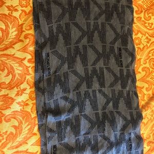 Michael Kors infinity Scarf
